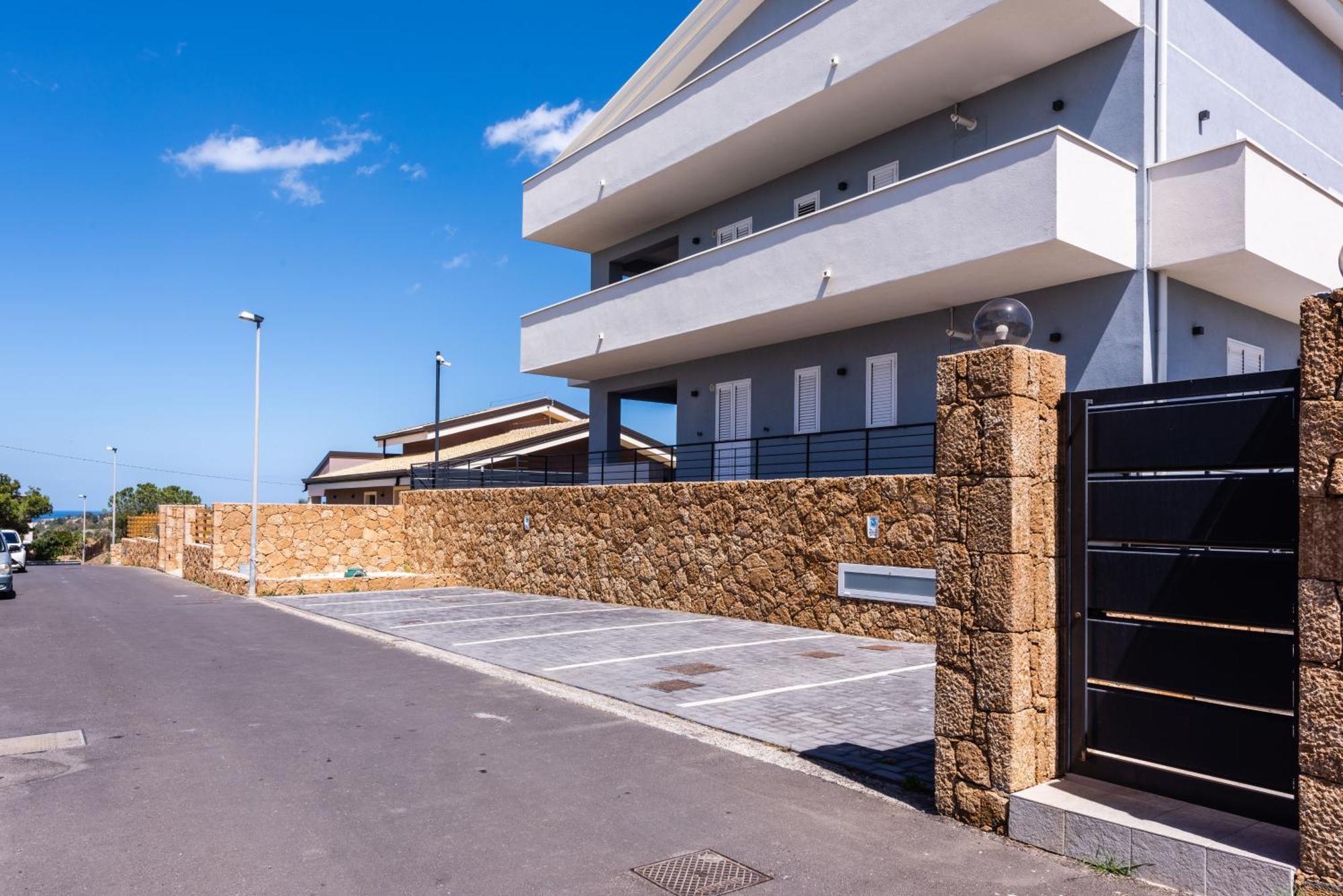 אוגוסטה Etna Mare Apartments By Wonderful Italy מראה חיצוני תמונה